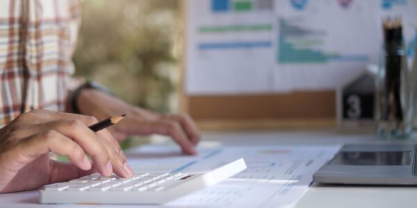 Paying Overseas Vendors: A Smarter Approach for SMEs